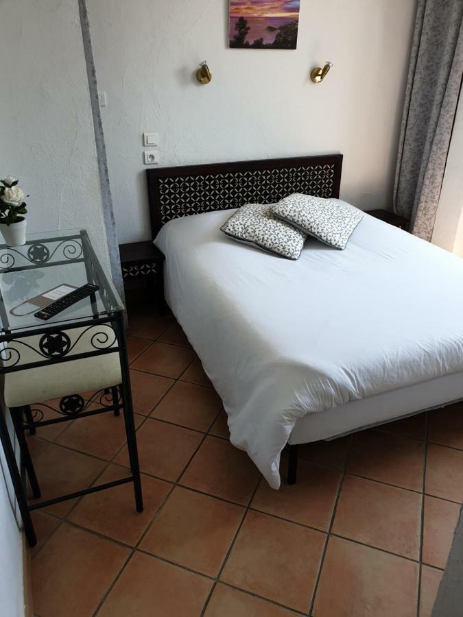 Hotel De La Plage แซ็ง-ทรอเป ภายนอก รูปภาพ
